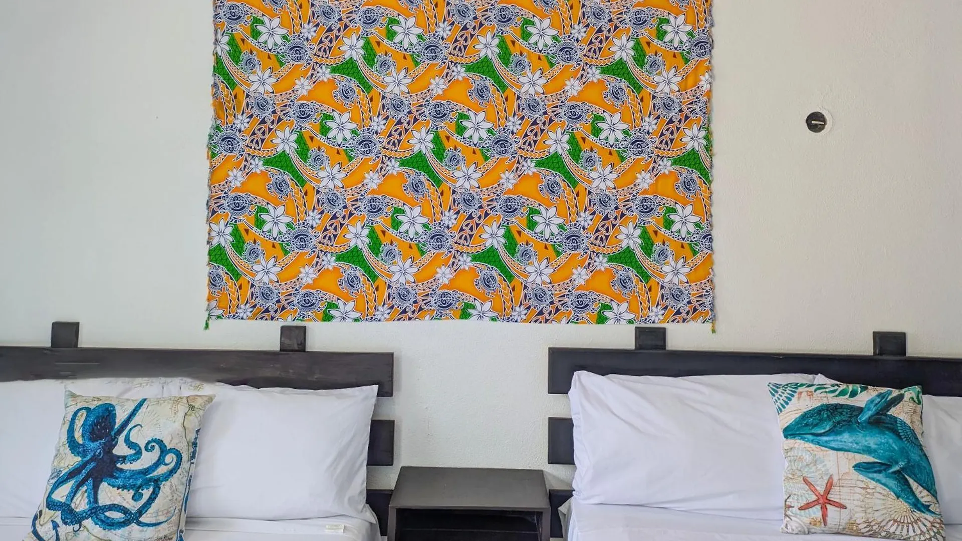 Apartment A5 Beachside Bliss Family Hawaiian Themed Quad Studio Kitchen Ac Playa del Carmen