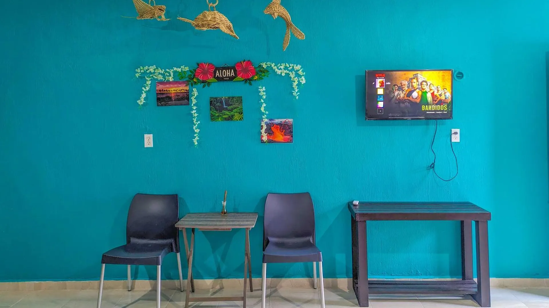 A5 Beachside Bliss Family Hawaiian Themed Quad Studio Kitchen Ac Playa del Carmen